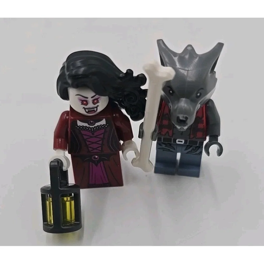 LEGO‎ Monster Fighters minifigures: Lord Vampyre's Bride Werewolf Haunted House